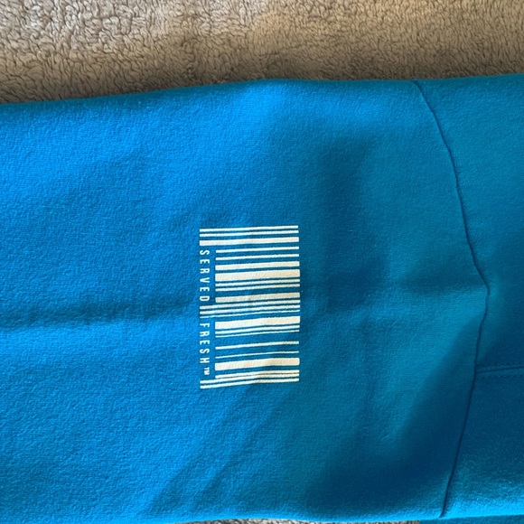 Served Fresh - Unparalleled Lauryn Hill Crew Neck - Picture 5 of 7